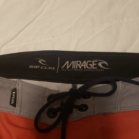 Ripcurl board shorts - Picture 4 of 4